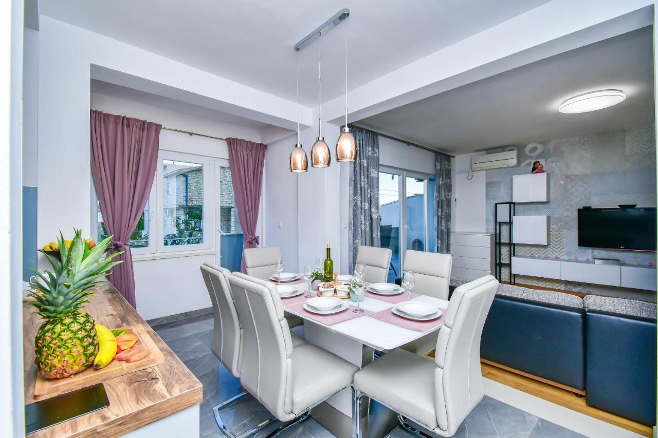 Apartment Ela Omiš Dış mekan fotoğraf