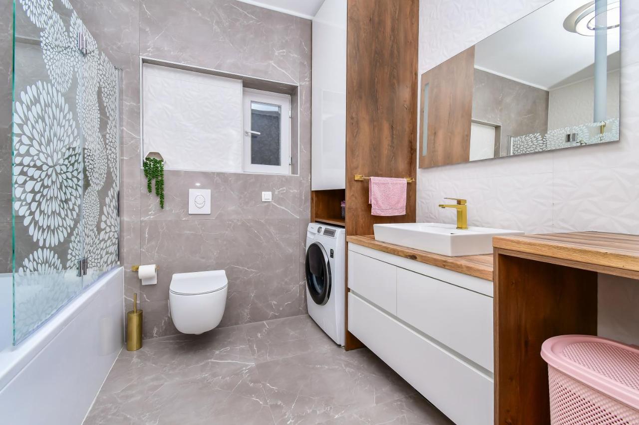 Apartment Ela Omiš Dış mekan fotoğraf