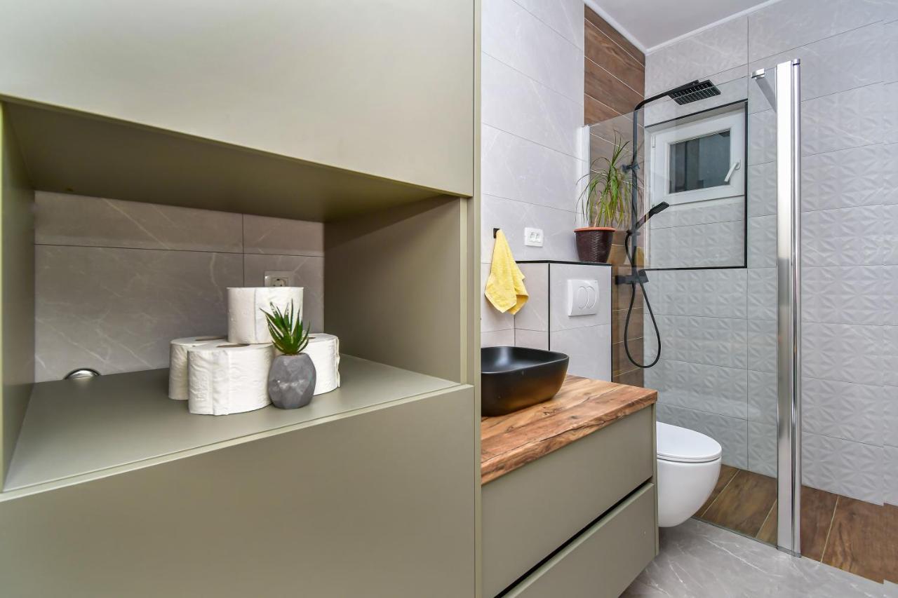 Apartment Ela Omiš Dış mekan fotoğraf