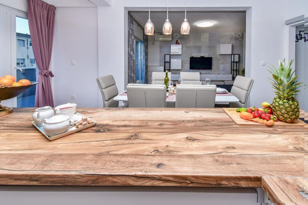 Apartment Ela Omiš Dış mekan fotoğraf