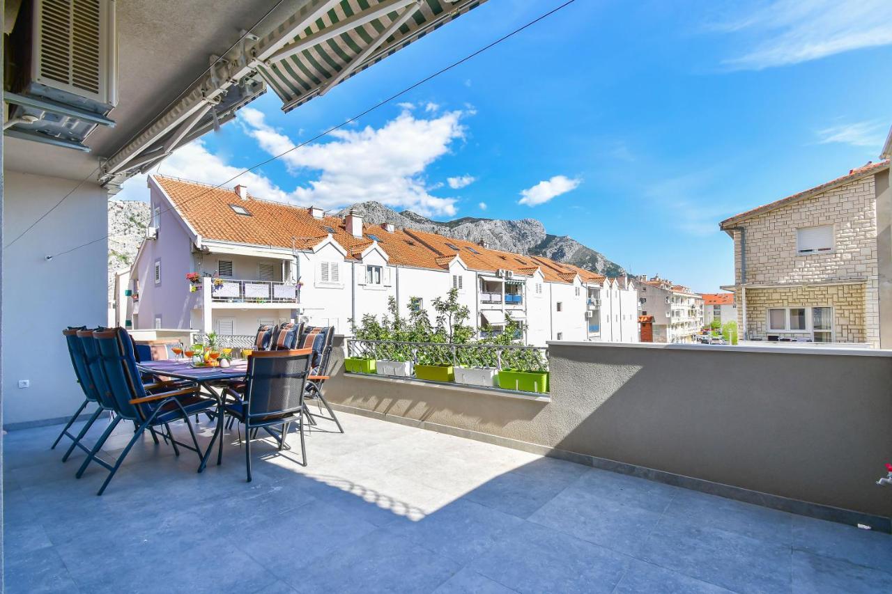 Apartment Ela Omiš Dış mekan fotoğraf