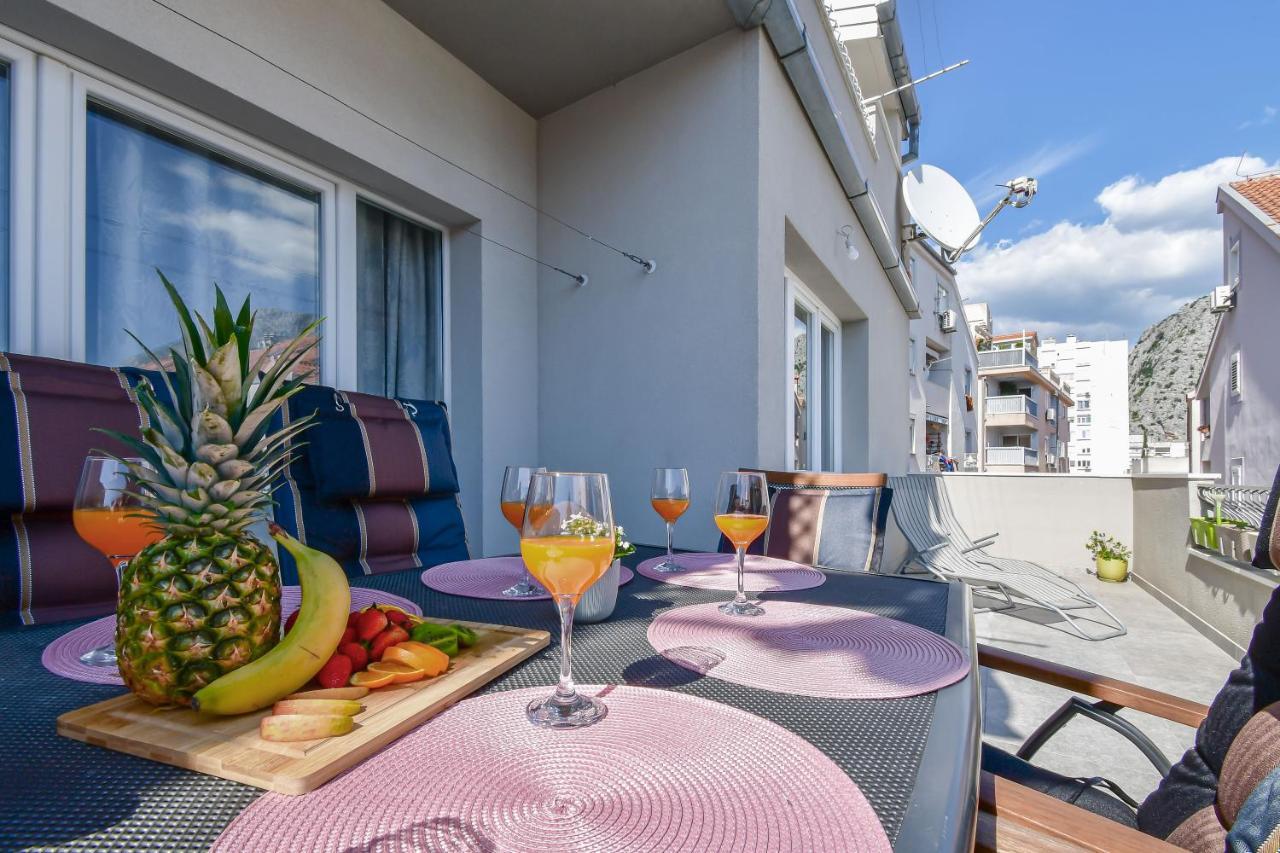 Apartment Ela Omiš Dış mekan fotoğraf