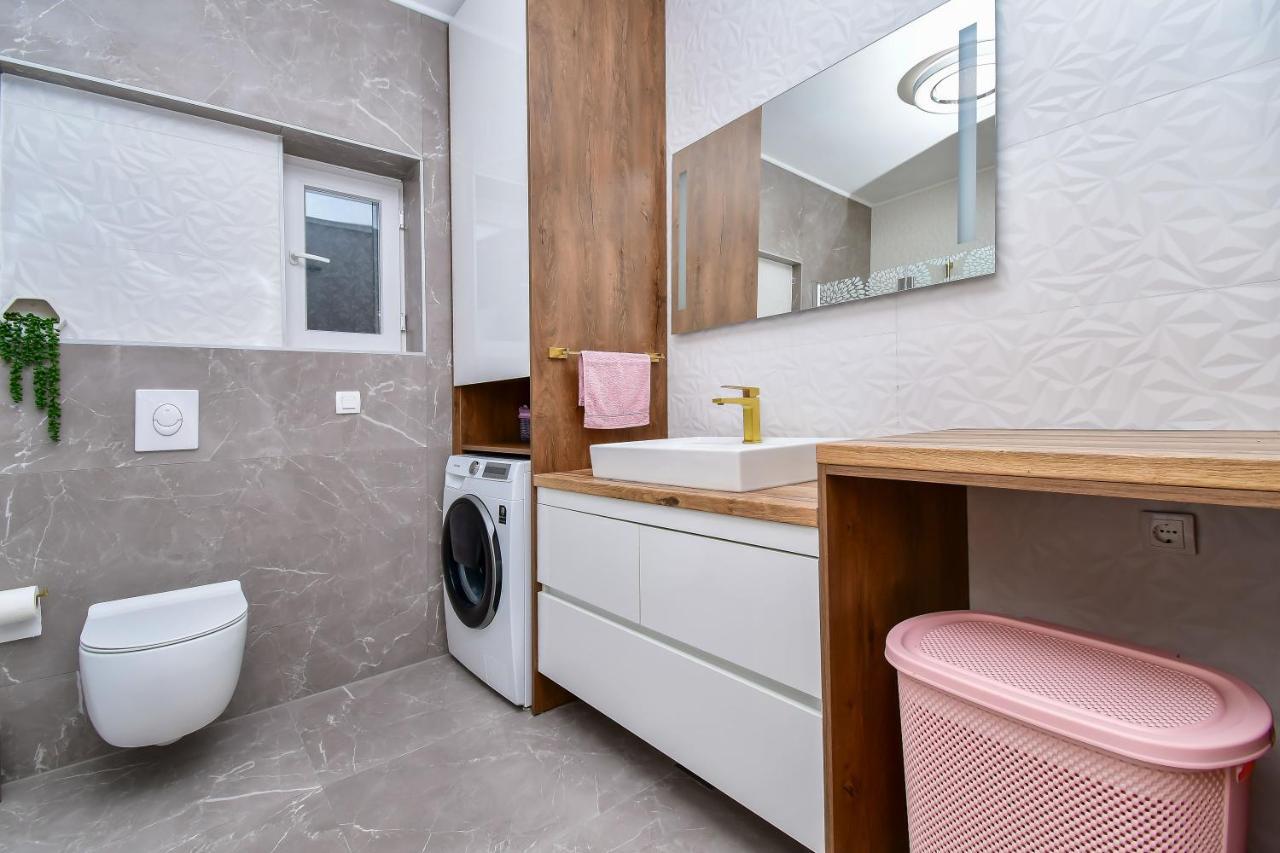 Apartment Ela Omiš Dış mekan fotoğraf