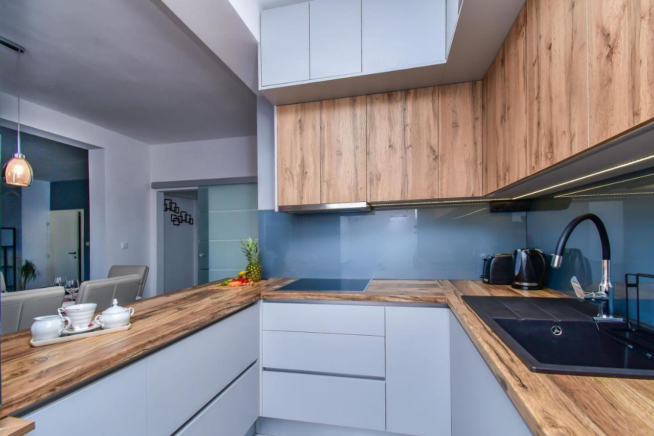 Apartment Ela Omiš Dış mekan fotoğraf