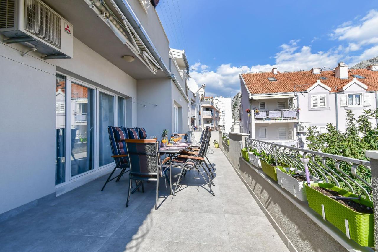 Apartment Ela Omiš Dış mekan fotoğraf